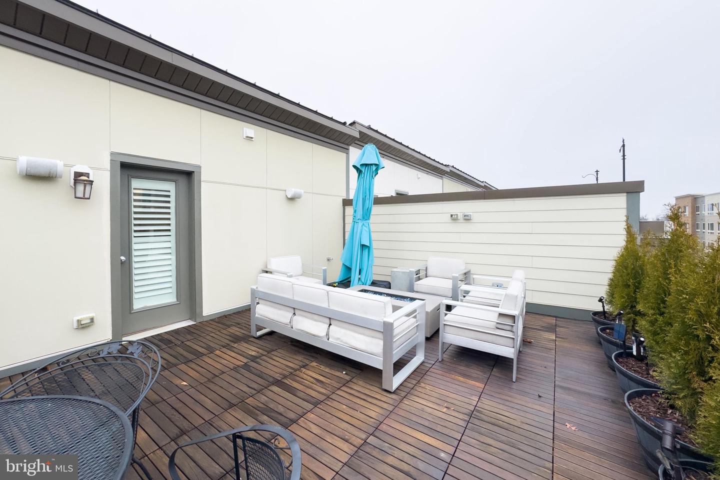 2842 RED STAR LN, ALEXANDRIA, Virginia 22303, 3 Bedrooms Bedrooms, ,3 BathroomsBathrooms,Residential,For sale,2842 RED STAR LN,VAFX2294362 MLS # VAFX2294362