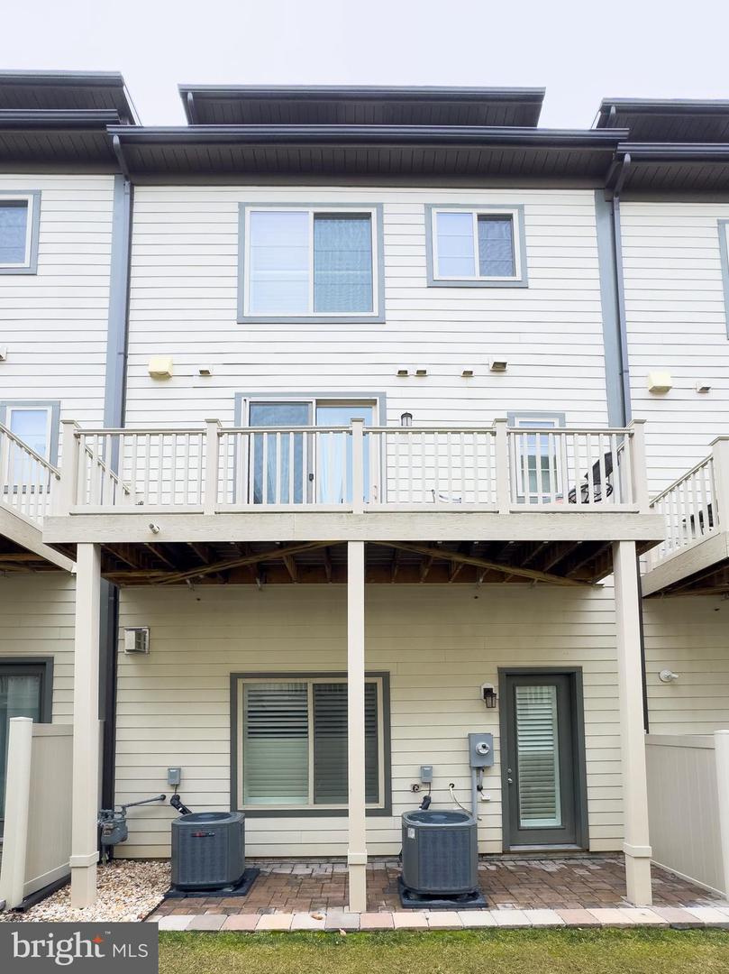 2842 RED STAR LN, ALEXANDRIA, Virginia 22303, 3 Bedrooms Bedrooms, ,3 BathroomsBathrooms,Residential,For sale,2842 RED STAR LN,VAFX2294362 MLS # VAFX2294362