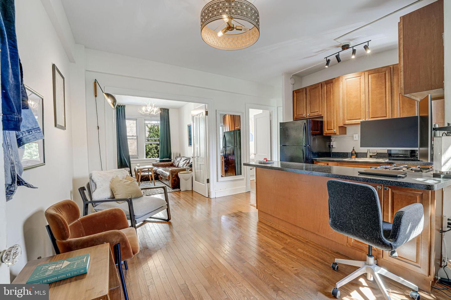 1705 P ST NW #33, WASHINGTON, District Of Columbia 20036, 2 Bedrooms Bedrooms, 3 Rooms Rooms,1 BathroomBathrooms,Residential,For sale,1705 P ST NW #33,DCDC2249332 MLS # DCDC2249332