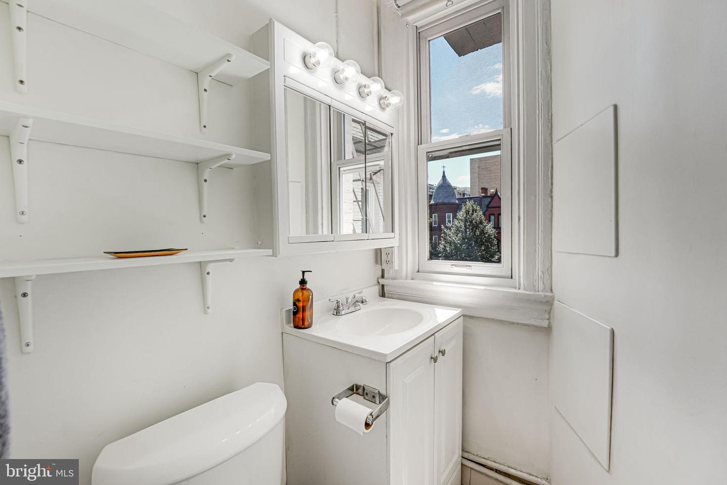 1705 P ST NW #33, WASHINGTON, District Of Columbia 20036, 2 Bedrooms Bedrooms, 3 Rooms Rooms,1 BathroomBathrooms,Residential,For sale,1705 P ST NW #33,DCDC2249332 MLS # DCDC2249332