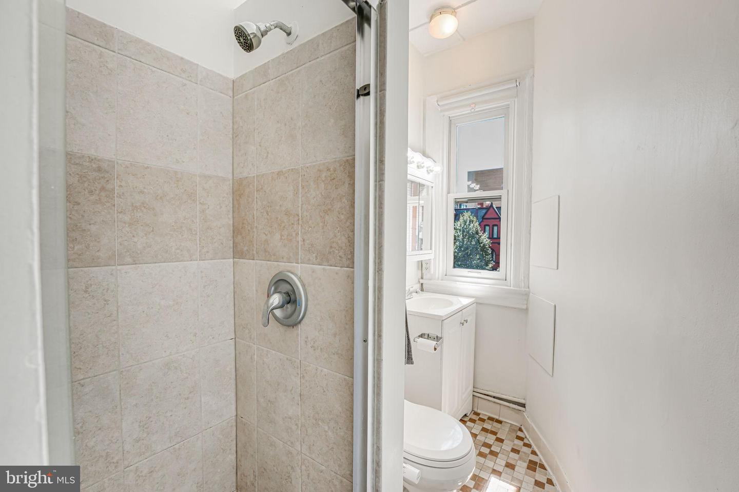 1705 P ST NW #33, WASHINGTON, District Of Columbia 20036, 2 Bedrooms Bedrooms, 3 Rooms Rooms,1 BathroomBathrooms,Residential,For sale,1705 P ST NW #33,DCDC2249332 MLS # DCDC2249332