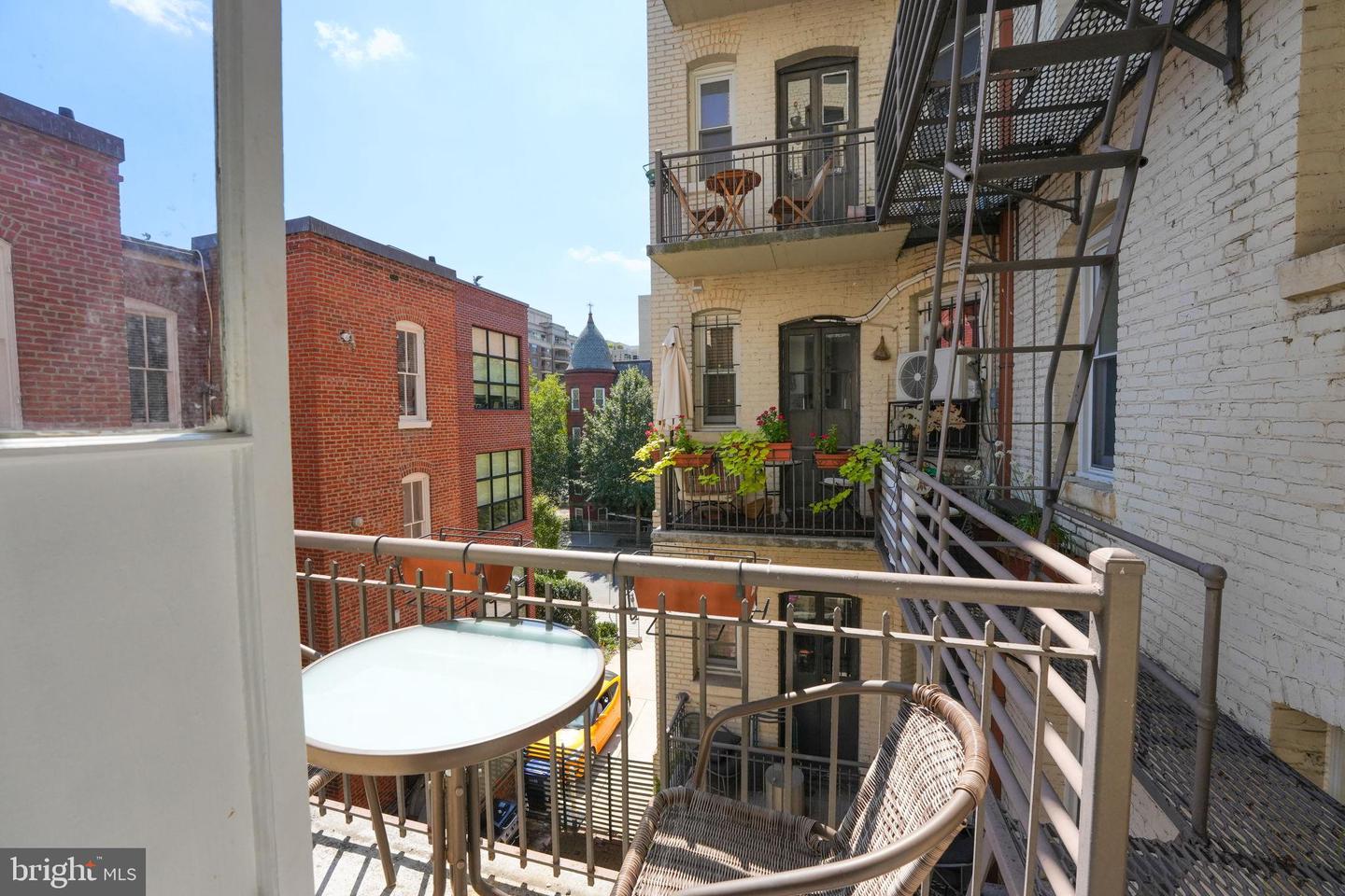 1705 P ST NW #33, WASHINGTON, District Of Columbia 20036, 2 Bedrooms Bedrooms, 3 Rooms Rooms,1 BathroomBathrooms,Residential,For sale,1705 P ST NW #33,DCDC2249332 MLS # DCDC2249332