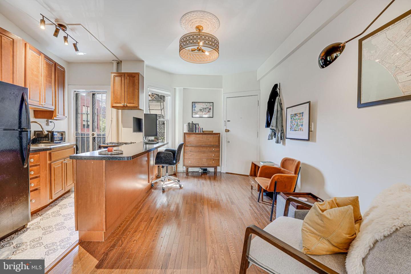 1705 P ST NW #33, WASHINGTON, District Of Columbia 20036, 2 Bedrooms Bedrooms, 3 Rooms Rooms,1 BathroomBathrooms,Residential,For sale,1705 P ST NW #33,DCDC2249332 MLS # DCDC2249332