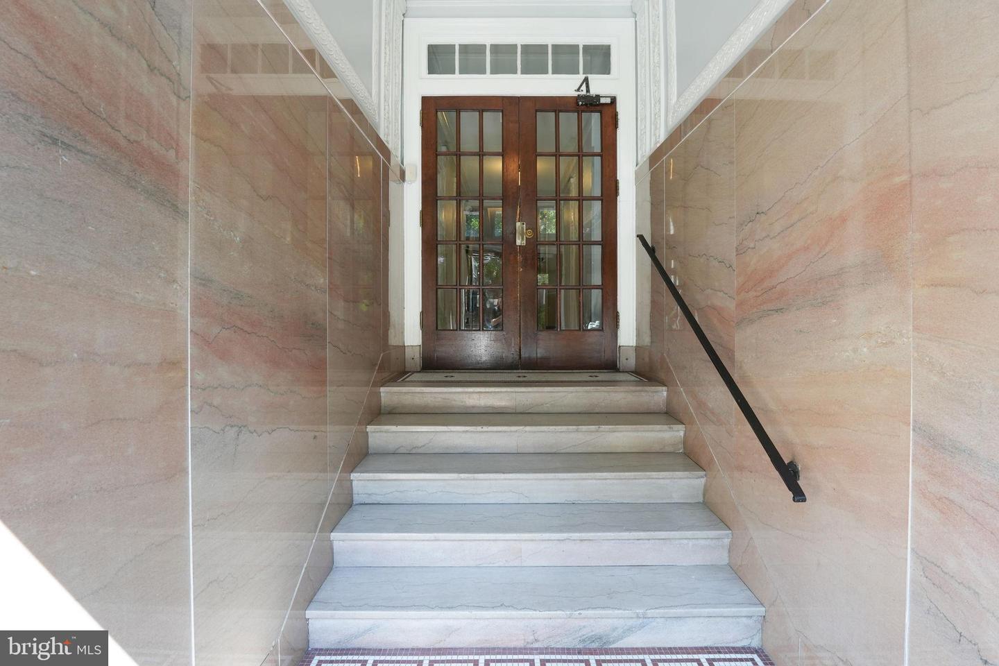 1705 P ST NW #33, WASHINGTON, District Of Columbia 20036, 2 Bedrooms Bedrooms, 3 Rooms Rooms,1 BathroomBathrooms,Residential,For sale,1705 P ST NW #33,DCDC2249332 MLS # DCDC2249332