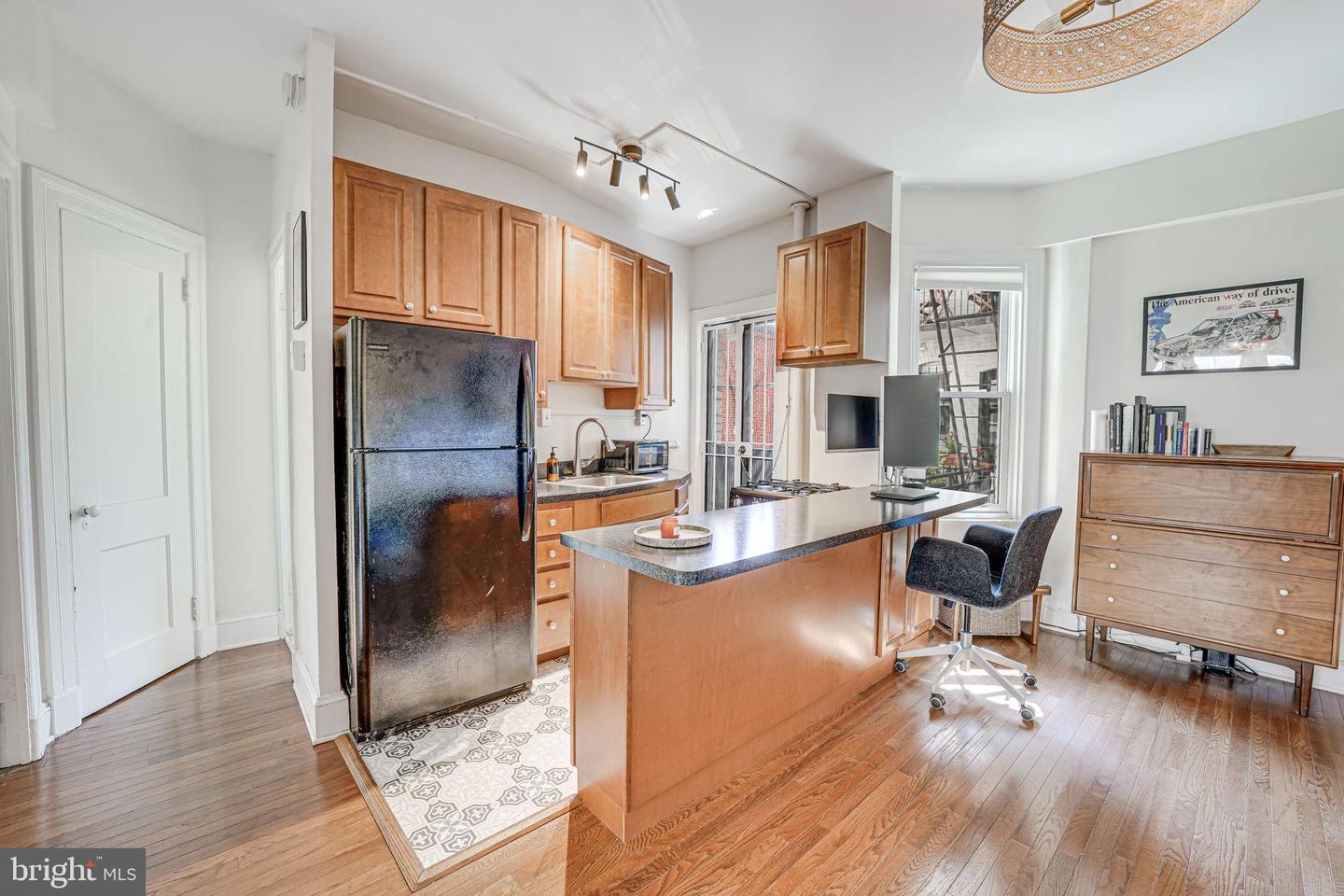 1705 P ST NW #33, WASHINGTON, District Of Columbia 20036, 2 Bedrooms Bedrooms, 3 Rooms Rooms,1 BathroomBathrooms,Residential,For sale,1705 P ST NW #33,DCDC2249332 MLS # DCDC2249332