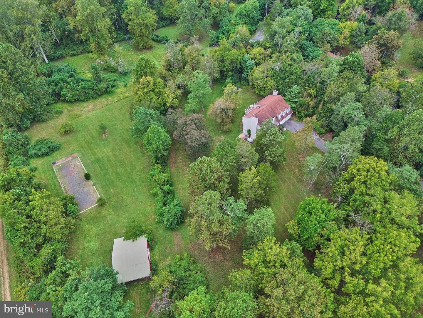 5360 WINFIELD RD, FAIRFAX, Virginia 22030, 6 Bedrooms Bedrooms, ,4 BathroomsBathrooms,Residential,For sale,5360 WINFIELD RD,VAFX2294954 MLS # VAFX2294954