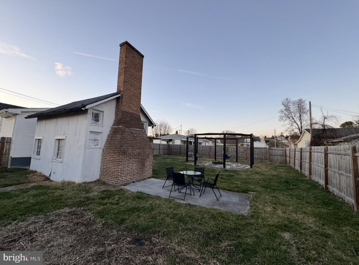 156 N FUNK ST, STRASBURG, Virginia 22657, 2 Bedrooms Bedrooms, ,2 BathroomsBathrooms,Residential,For sale,156 N FUNK ST,VASH2013754 MLS # VASH2013754