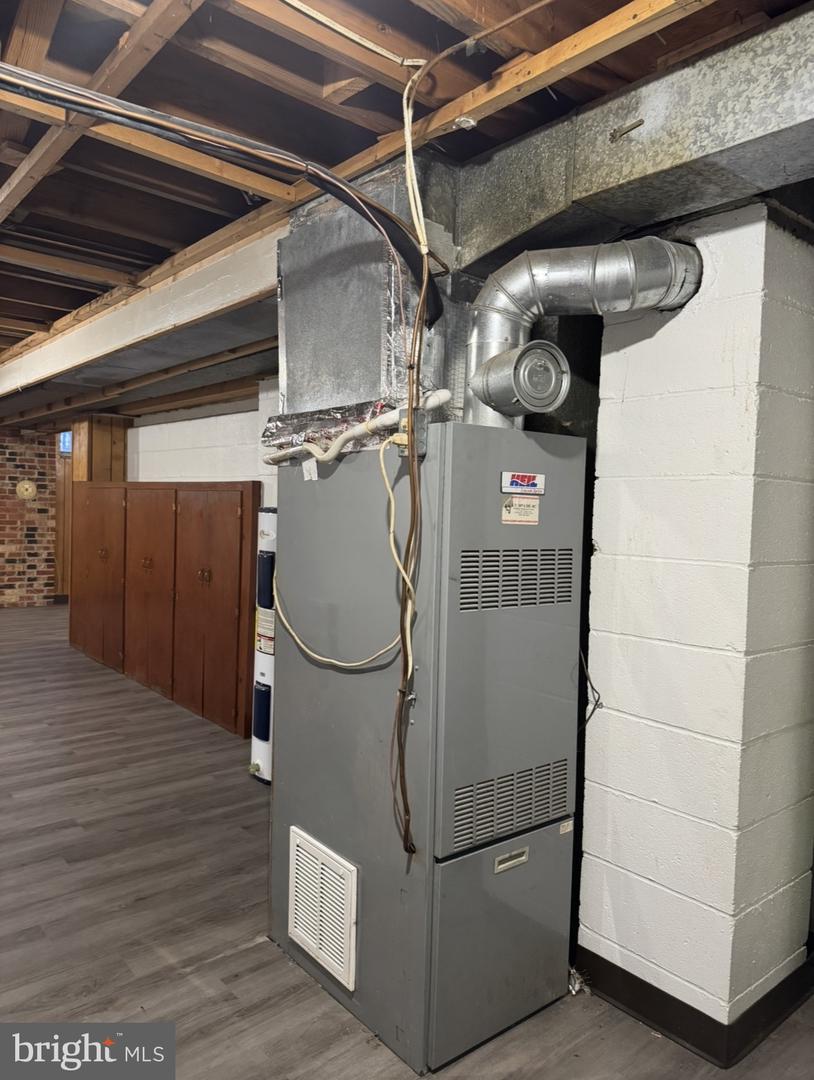 156 N FUNK ST, STRASBURG, Virginia 22657, 2 Bedrooms Bedrooms, ,2 BathroomsBathrooms,Residential,For sale,156 N FUNK ST,VASH2013754 MLS # VASH2013754