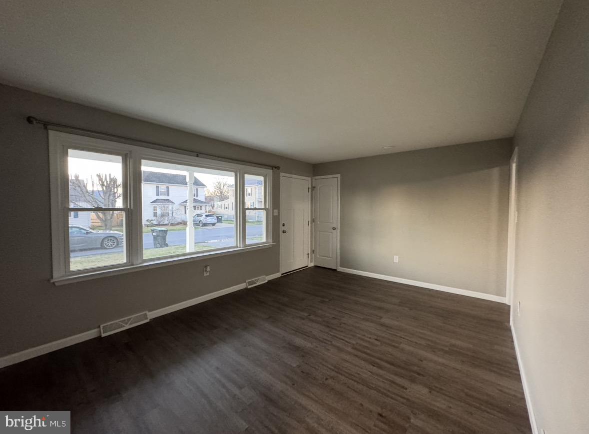 156 N FUNK ST, STRASBURG, Virginia 22657, 2 Bedrooms Bedrooms, ,2 BathroomsBathrooms,Residential,For sale,156 N FUNK ST,VASH2013754 MLS # VASH2013754