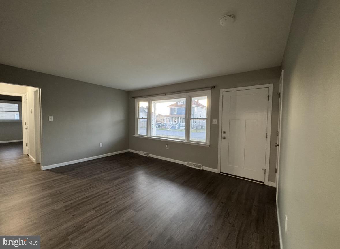 156 N FUNK ST, STRASBURG, Virginia 22657, 2 Bedrooms Bedrooms, ,2 BathroomsBathrooms,Residential,For sale,156 N FUNK ST,VASH2013754 MLS # VASH2013754