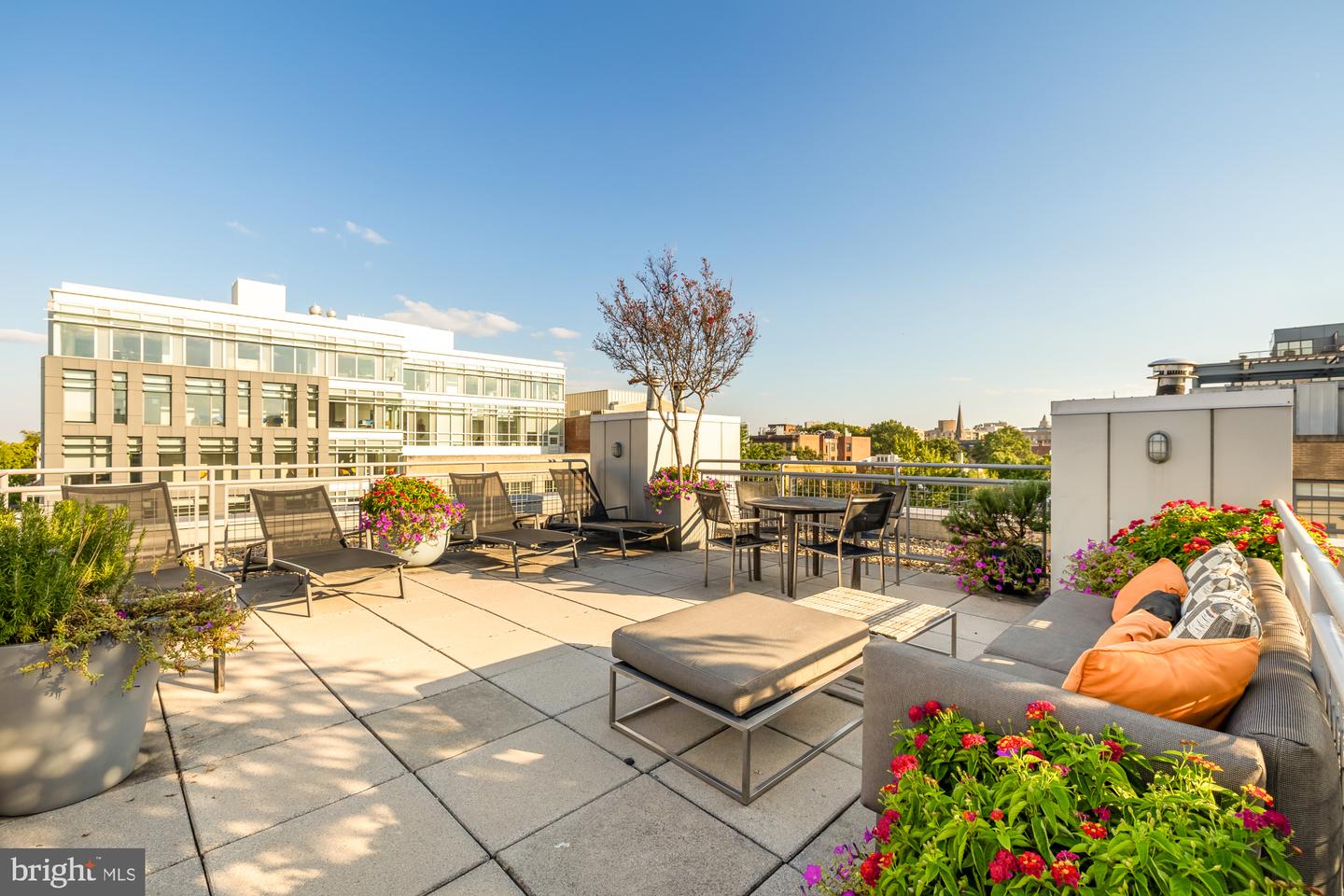 1401 CHURCH ST NW #507, WASHINGTON, District Of Columbia 20005, 2 Bedrooms Bedrooms, ,2 BathroomsBathrooms,Residential,For sale,1401 CHURCH ST NW #507,DCDC2249528 MLS # DCDC2249528