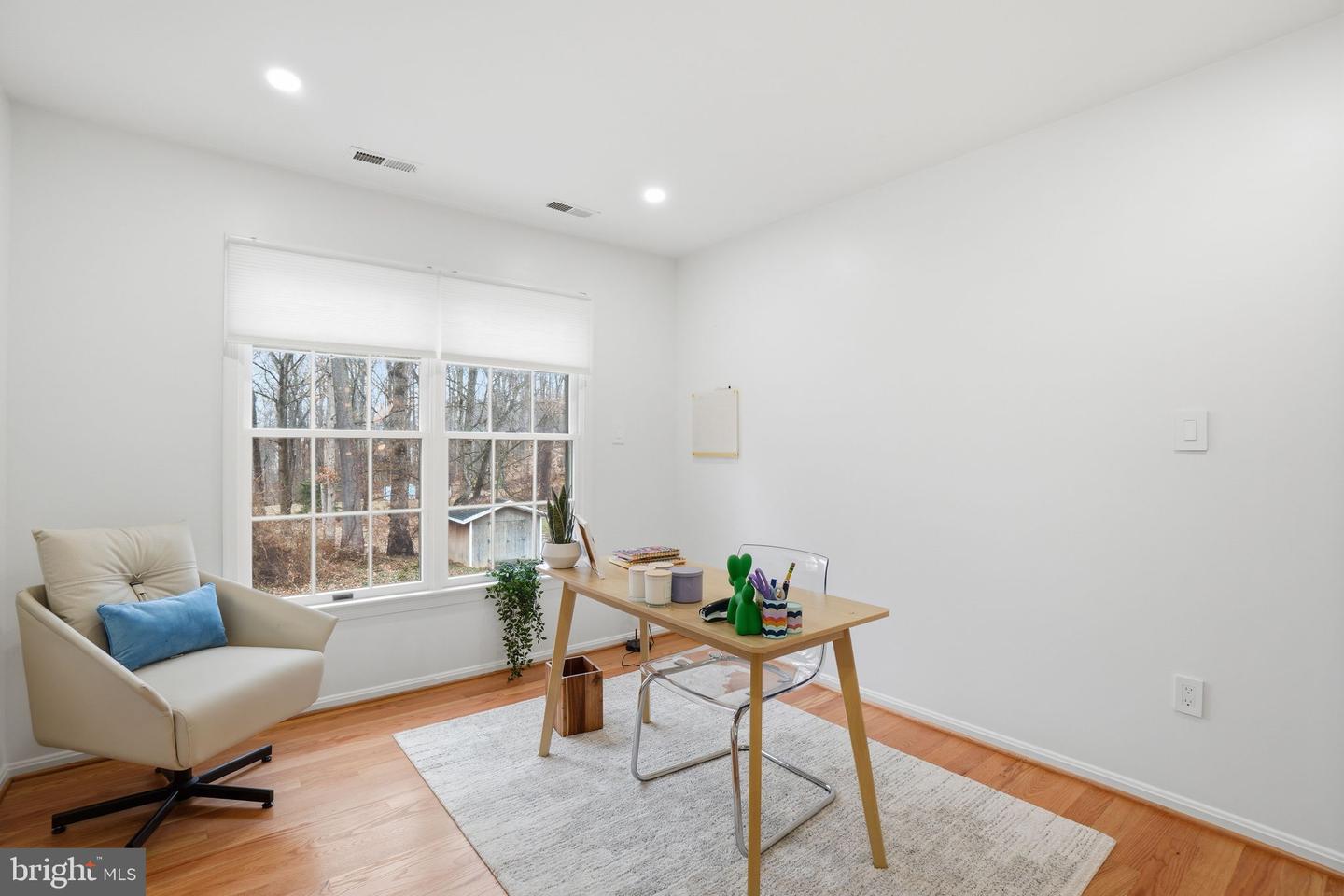 8656 TUTTLE RD, SPRINGFIELD, Virginia 22152, 6 Bedrooms Bedrooms, ,3 BathroomsBathrooms,Residential,For sale,8656 TUTTLE RD,VAFX2294978 MLS # VAFX2294978