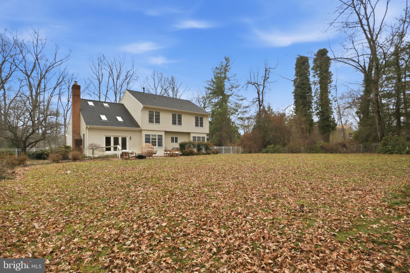 8656 TUTTLE RD, SPRINGFIELD, Virginia 22152, 6 Bedrooms Bedrooms, ,3 BathroomsBathrooms,Residential,For sale,8656 TUTTLE RD,VAFX2294978 MLS # VAFX2294978