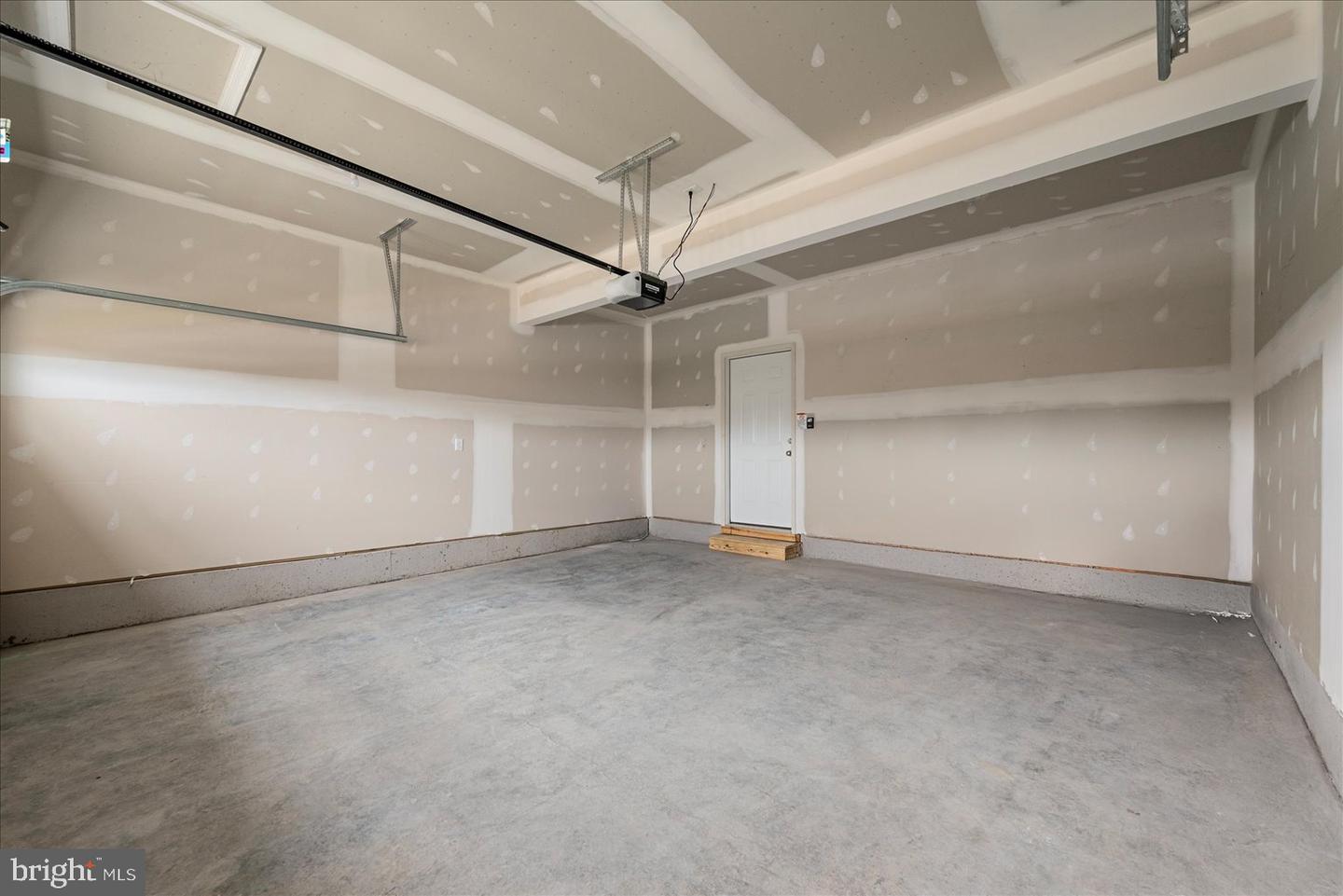 253 ROSSMANN BLVD, WINCHESTER, Virginia 22602, 4 Bedrooms Bedrooms, 11 Rooms Rooms,2 BathroomsBathrooms,Residential,For sale,253 ROSSMANN BLVD,VAFV2040016 MLS # VAFV2040016