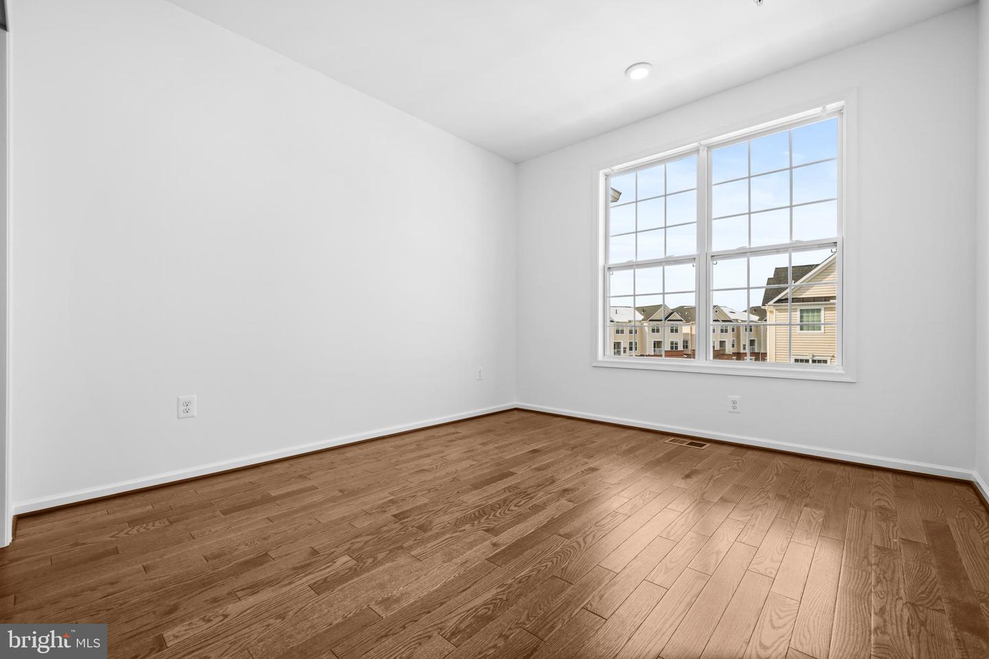 23276 SOUTHDOWN MANOR TER #115, ASHBURN, Virginia 20148, 2 Bedrooms Bedrooms, ,2 BathroomsBathrooms,Residential,For sale,23276 SOUTHDOWN MANOR TER #115,VALO2117652 MLS # VALO2117652