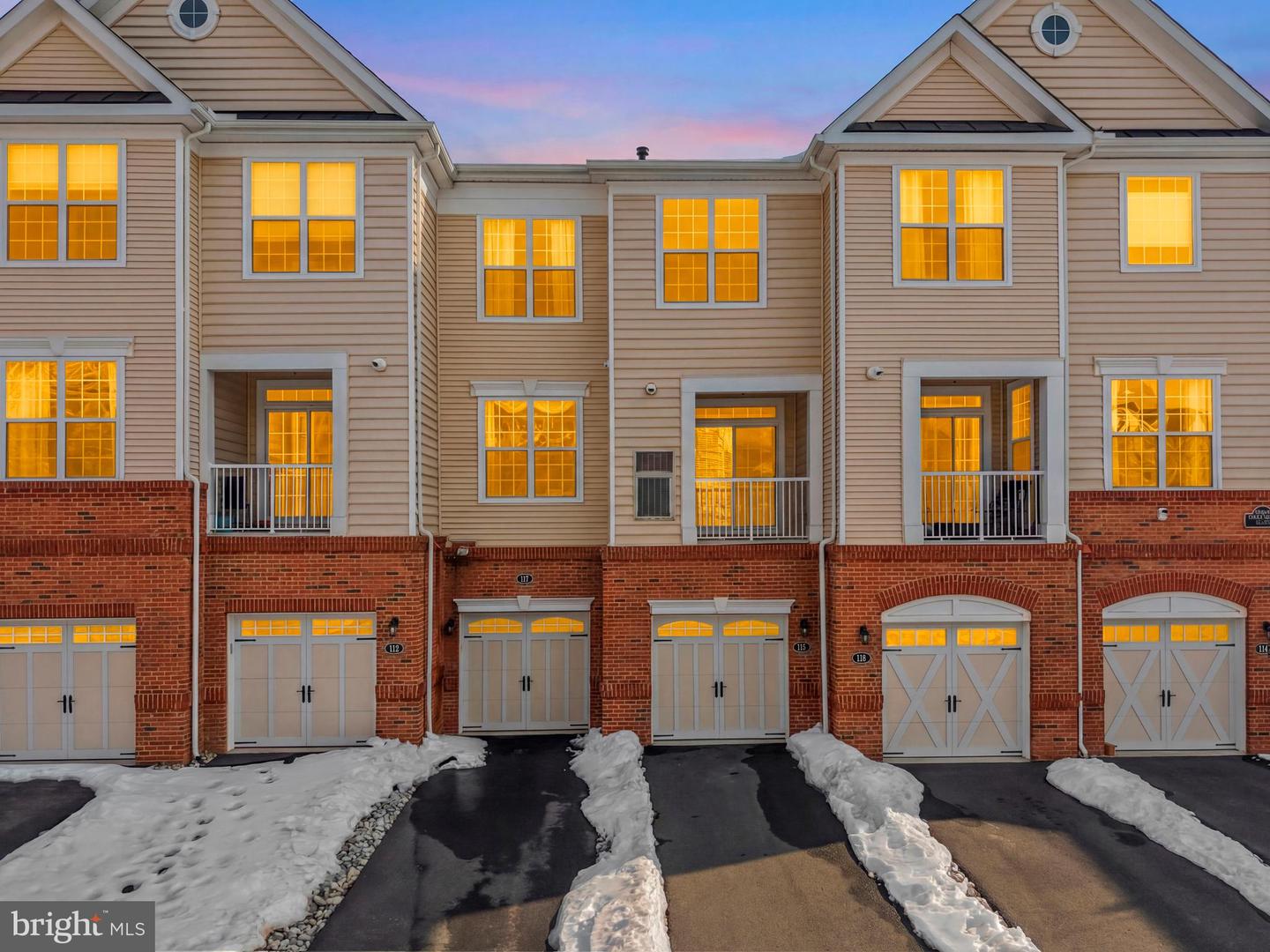 23276 SOUTHDOWN MANOR TER #115, ASHBURN, Virginia 20148, 2 Bedrooms Bedrooms, ,2 BathroomsBathrooms,Residential,For sale,23276 SOUTHDOWN MANOR TER #115,VALO2117652 MLS # VALO2117652