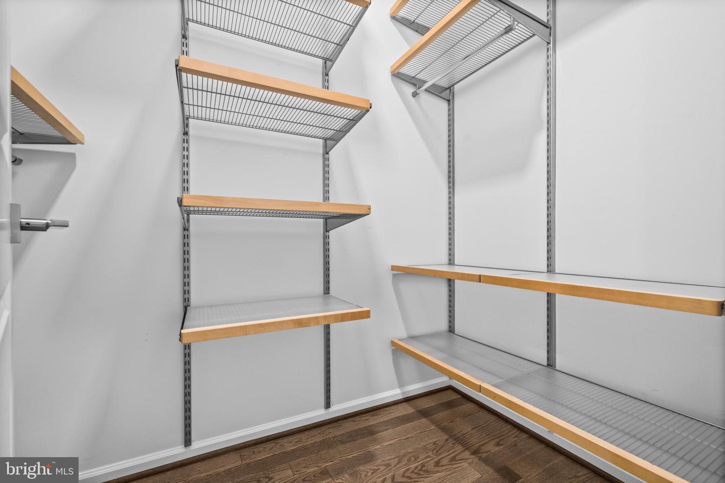 23276 SOUTHDOWN MANOR TER #115, ASHBURN, Virginia 20148, 2 Bedrooms Bedrooms, ,2 BathroomsBathrooms,Residential,For sale,23276 SOUTHDOWN MANOR TER #115,VALO2117652 MLS # VALO2117652