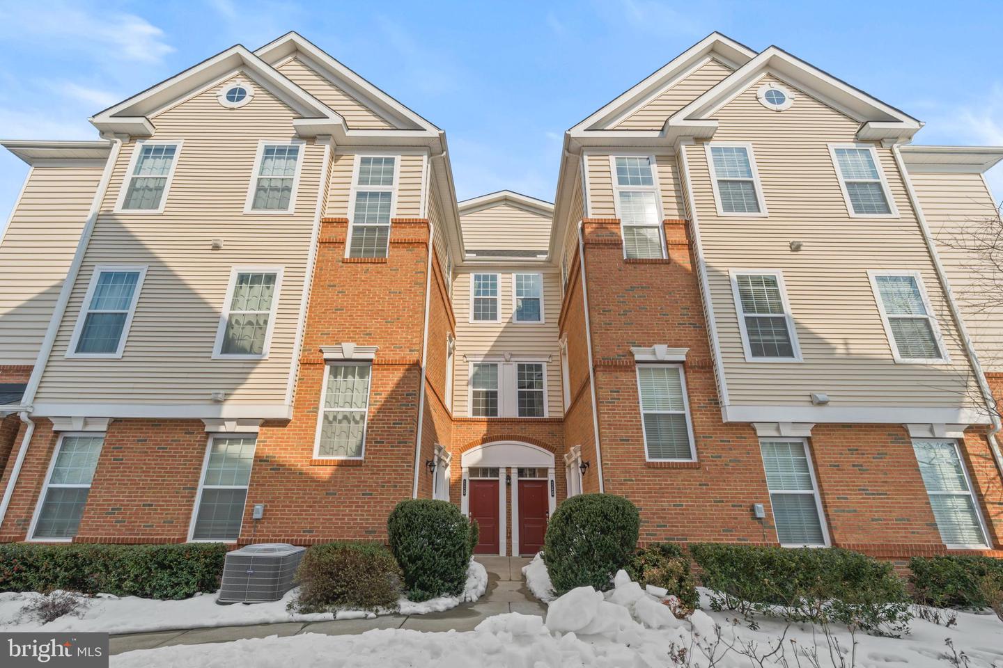 23276 SOUTHDOWN MANOR TER #115, ASHBURN, Virginia 20148, 2 Bedrooms Bedrooms, ,2 BathroomsBathrooms,Residential,For sale,23276 SOUTHDOWN MANOR TER #115,VALO2117652 MLS # VALO2117652