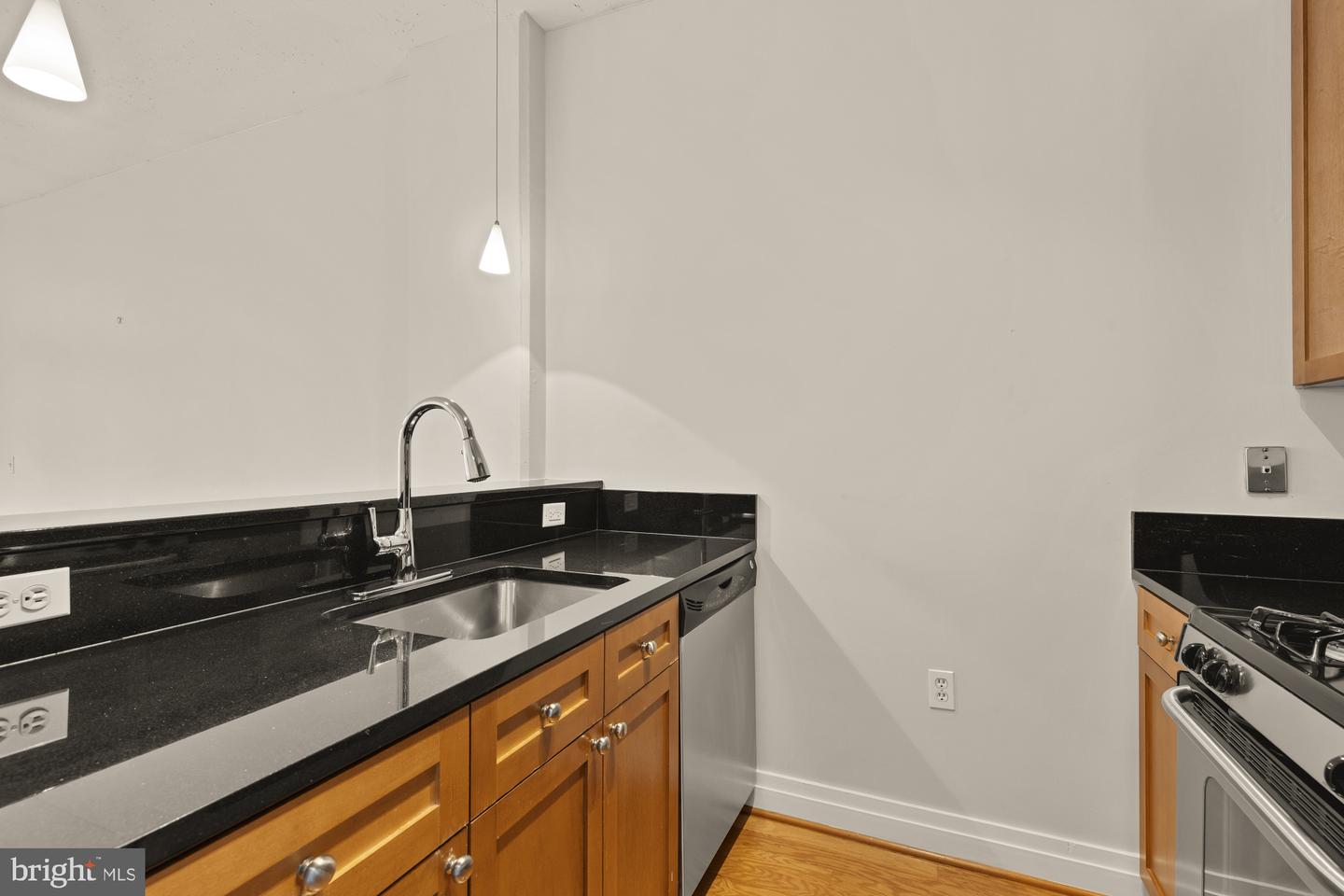 2120 VERMONT AVE NW #411, WASHINGTON, District Of Columbia 20001, 1 Bedroom Bedrooms, ,1 BathroomBathrooms,Residential,For sale,2120 VERMONT AVE NW #411,DCDC2249564 MLS # DCDC2249564