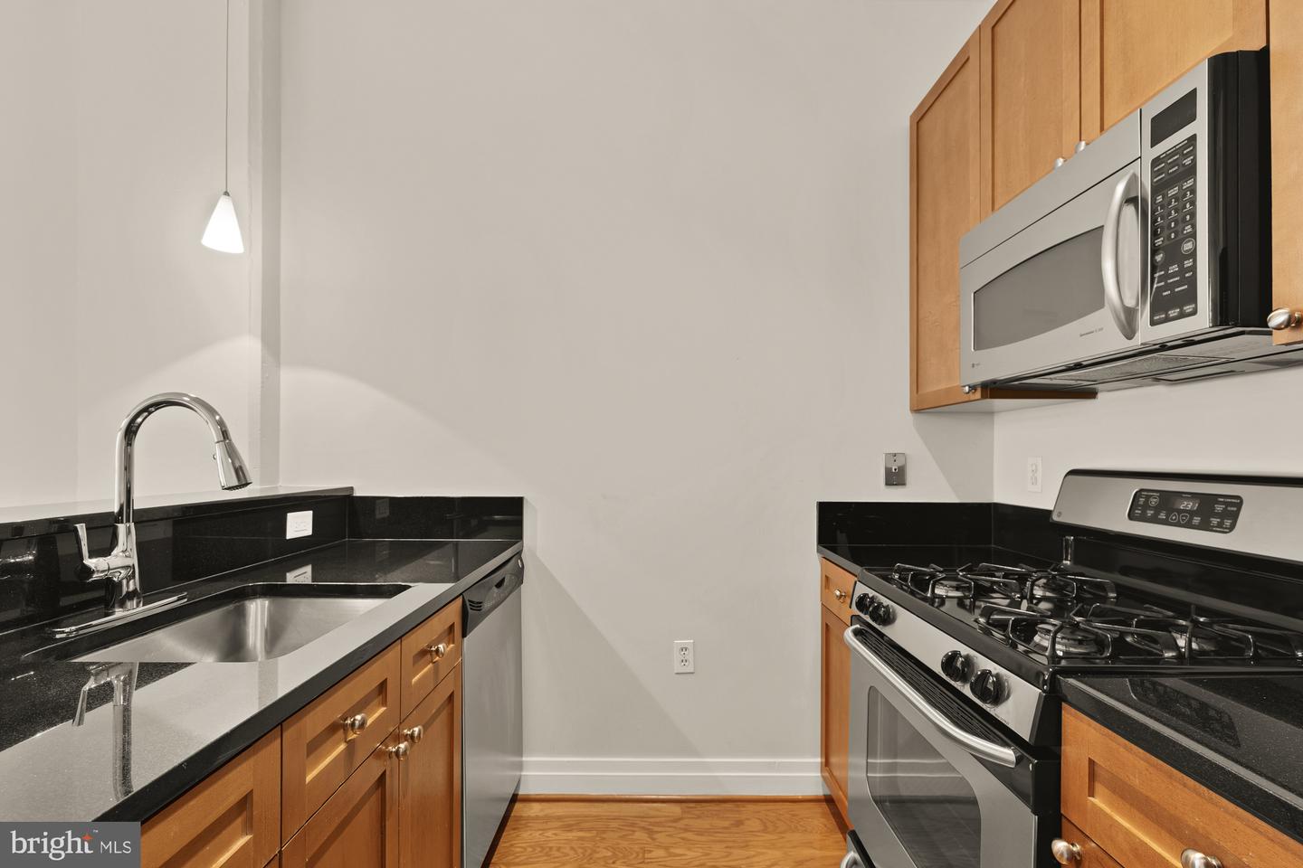 2120 VERMONT AVE NW #411, WASHINGTON, District Of Columbia 20001, 1 Bedroom Bedrooms, ,1 BathroomBathrooms,Residential,For sale,2120 VERMONT AVE NW #411,DCDC2249564 MLS # DCDC2249564