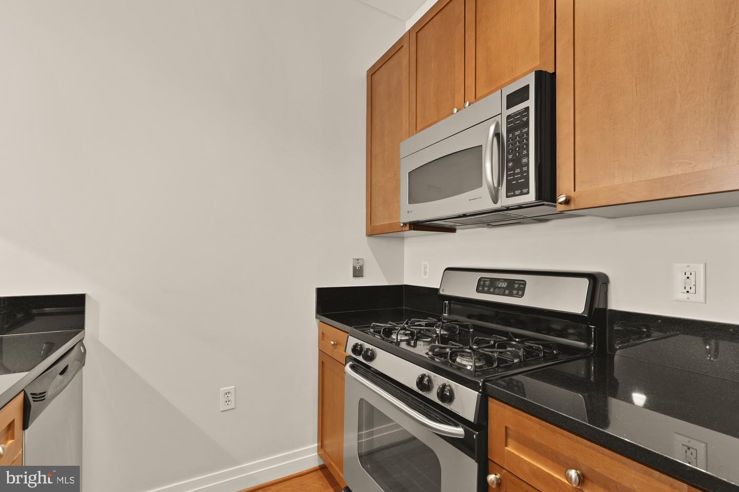 2120 VERMONT AVE NW #411, WASHINGTON, District Of Columbia 20001, 1 Bedroom Bedrooms, ,1 BathroomBathrooms,Residential,For sale,2120 VERMONT AVE NW #411,DCDC2249564 MLS # DCDC2249564