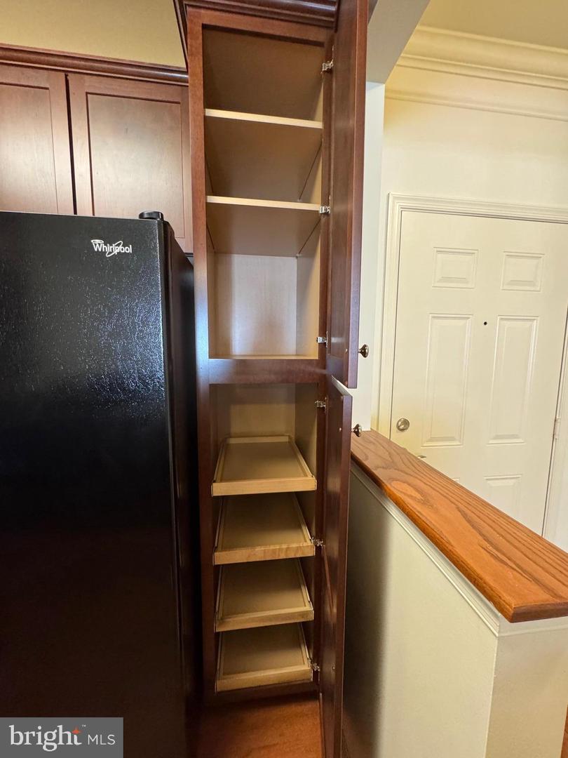 9202 CHARLESTON DR #405, MANASSAS, Virginia 20110, 2 Bedrooms Bedrooms, ,2 BathroomsBathrooms,Residential,For sale,9202 CHARLESTON DR #405,VAMN2010366 MLS # VAMN2010366