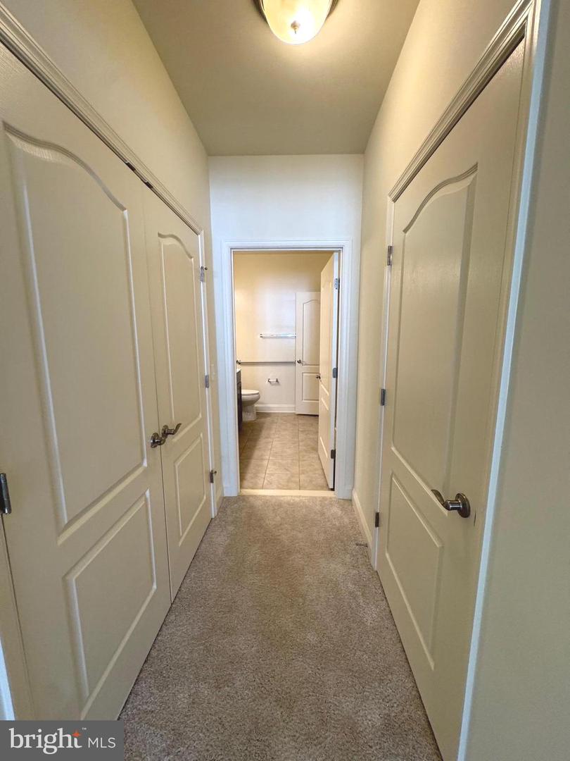 9202 CHARLESTON DR #405, MANASSAS, Virginia 20110, 2 Bedrooms Bedrooms, ,2 BathroomsBathrooms,Residential,For sale,9202 CHARLESTON DR #405,VAMN2010366 MLS # VAMN2010366