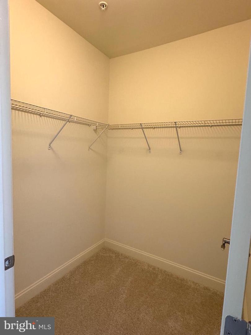 9202 CHARLESTON DR #405, MANASSAS, Virginia 20110, 2 Bedrooms Bedrooms, ,2 BathroomsBathrooms,Residential,For sale,9202 CHARLESTON DR #405,VAMN2010366 MLS # VAMN2010366