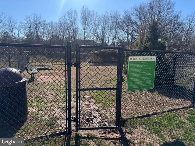 9202 CHARLESTON DR #405, MANASSAS, Virginia 20110, 2 Bedrooms Bedrooms, ,2 BathroomsBathrooms,Residential,For sale,9202 CHARLESTON DR #405,VAMN2010366 MLS # VAMN2010366