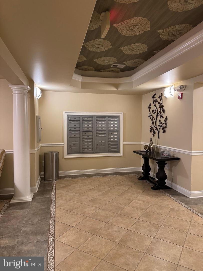 9202 CHARLESTON DR #405, MANASSAS, Virginia 20110, 2 Bedrooms Bedrooms, ,2 BathroomsBathrooms,Residential,For sale,9202 CHARLESTON DR #405,VAMN2010366 MLS # VAMN2010366