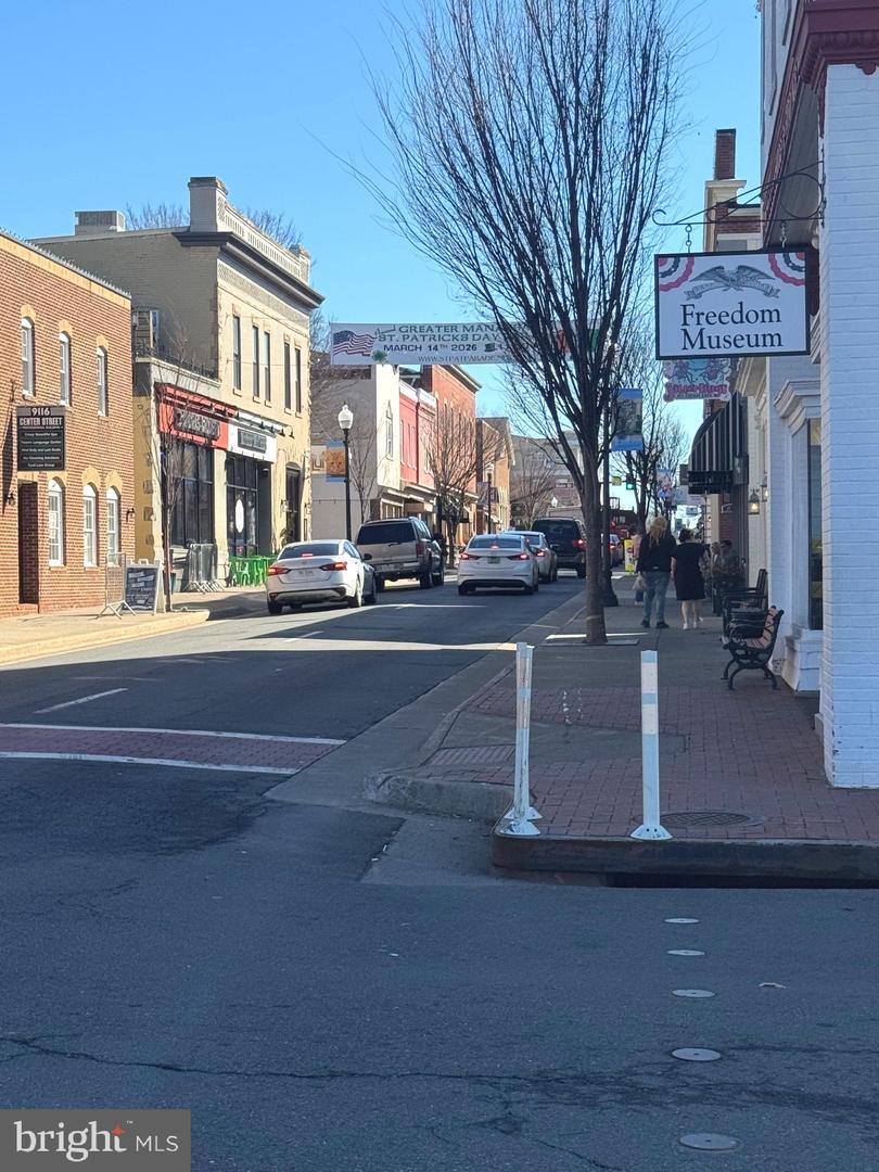 9202 CHARLESTON DR #405, MANASSAS, Virginia 20110, 2 Bedrooms Bedrooms, ,2 BathroomsBathrooms,Residential,For sale,9202 CHARLESTON DR #405,VAMN2010366 MLS # VAMN2010366