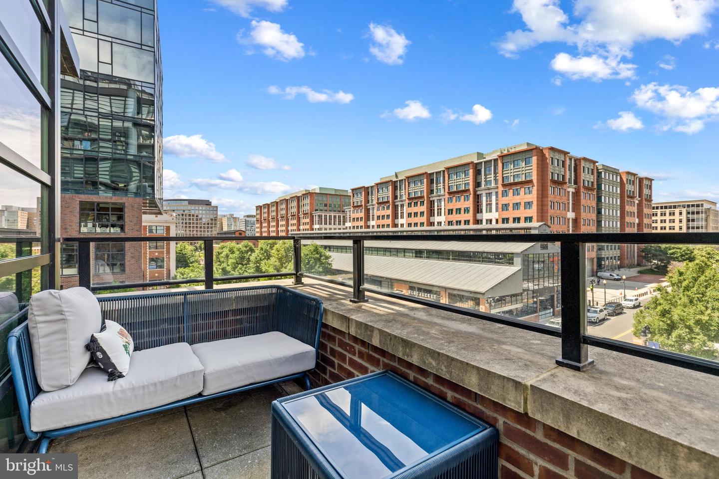 1300 4TH ST SE #404, WASHINGTON, District Of Columbia 20003, 2 Bedrooms Bedrooms, ,2 BathroomsBathrooms,Residential,For sale,1300 4TH ST SE #404,DCDC2249568 MLS # DCDC2249568