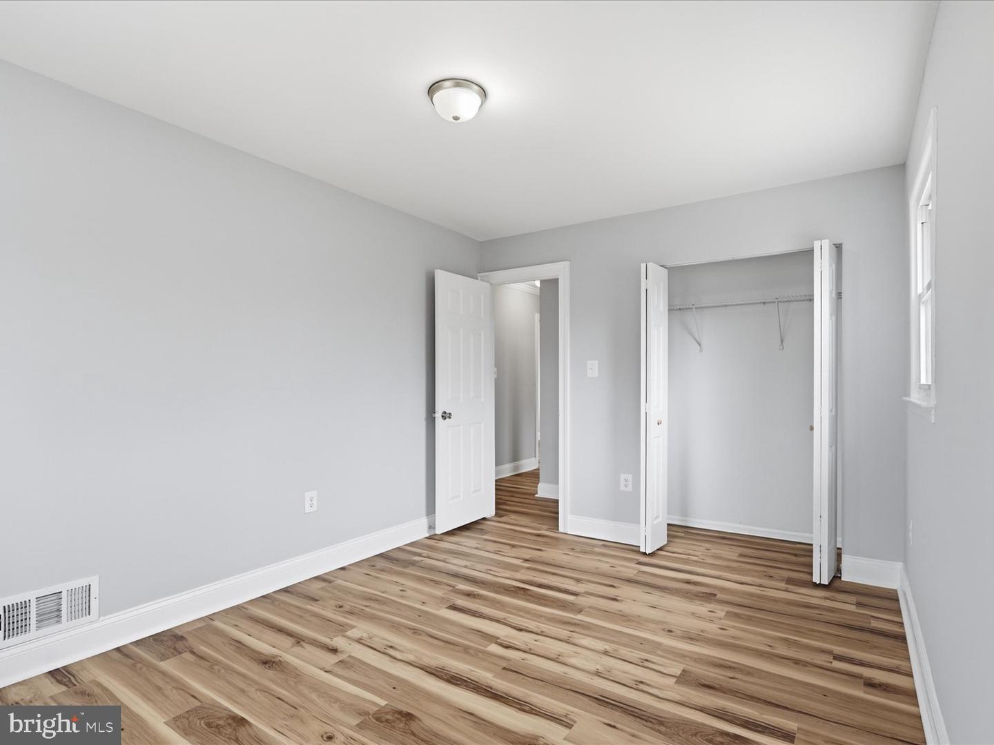 4601 KENTWOOD LN, WOODBRIDGE, Virginia 22193, 4 Bedrooms Bedrooms, ,2 BathroomsBathrooms,Residential,For sale,4601 KENTWOOD LN,VAPW2114242 MLS # VAPW2114242