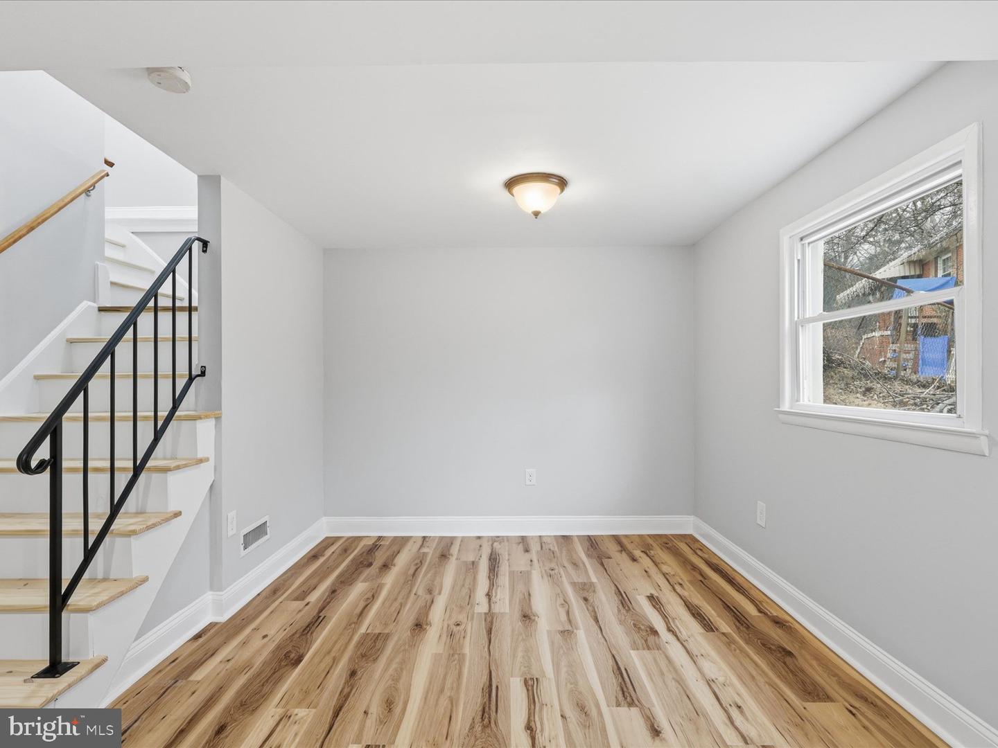 4601 KENTWOOD LN, WOODBRIDGE, Virginia 22193, 4 Bedrooms Bedrooms, ,2 BathroomsBathrooms,Residential,For sale,4601 KENTWOOD LN,VAPW2114242 MLS # VAPW2114242