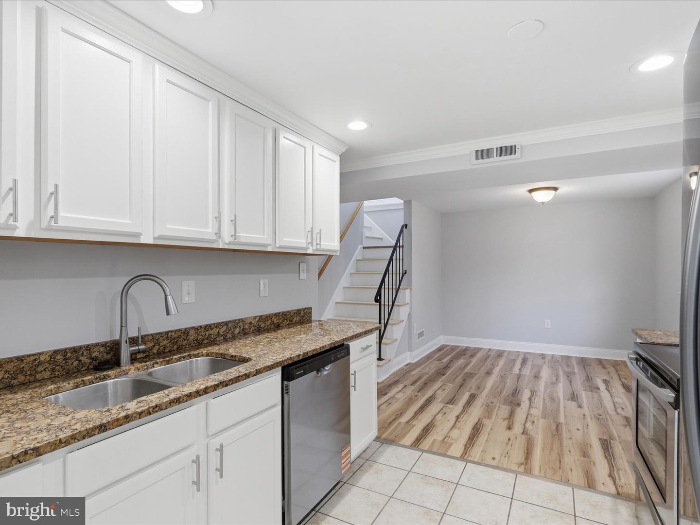 4601 KENTWOOD LN, WOODBRIDGE, Virginia 22193, 4 Bedrooms Bedrooms, ,2 BathroomsBathrooms,Residential,For sale,4601 KENTWOOD LN,VAPW2114242 MLS # VAPW2114242