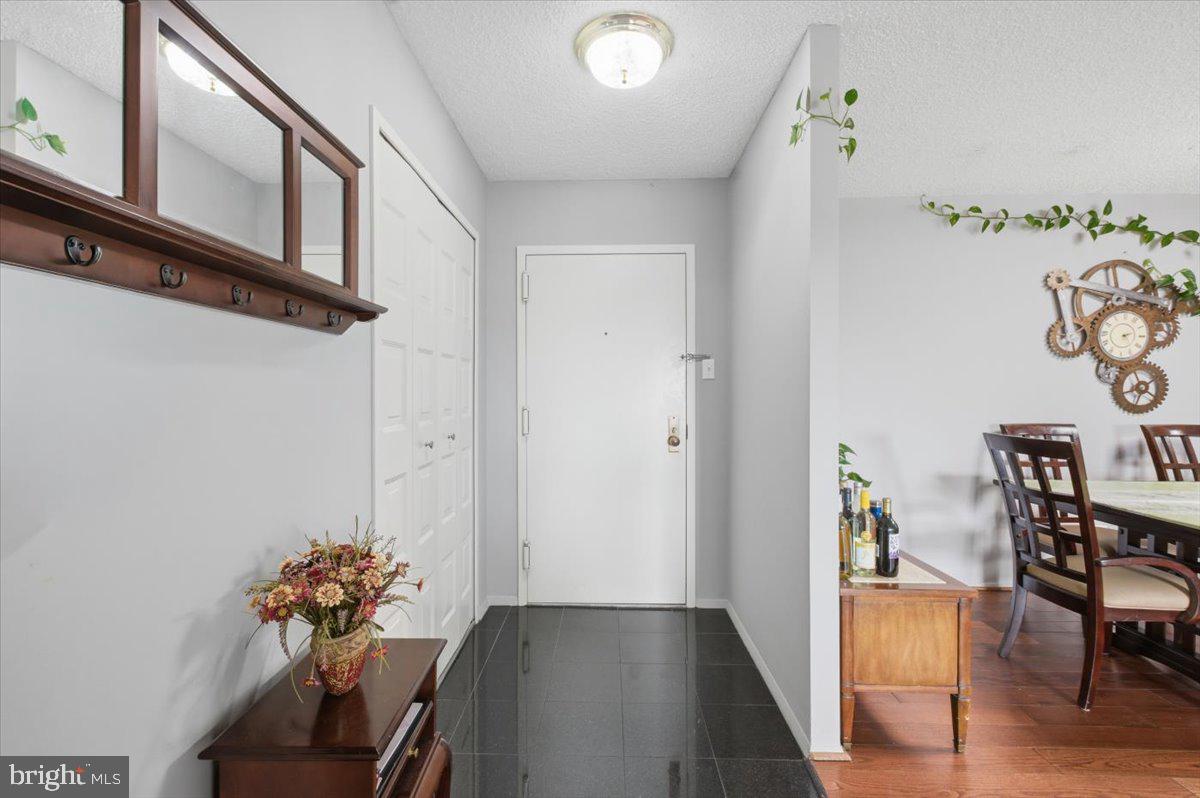 1800 OLD MEADOW RD #1204, MCLEAN, Virginia 22102, 2 Bedrooms Bedrooms, ,2 BathroomsBathrooms,Residential,For sale,1800 OLD MEADOW RD #1204,VAFX2295030 MLS # VAFX2295030