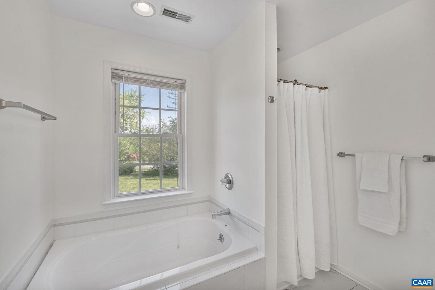 1365 AMBER RIDGE RD, CHARLOTTESVILLE, Virginia 22901, 4 Bedrooms Bedrooms, ,2 BathroomsBathrooms,Residential,For sale,1365 AMBER RIDGE RD,674109 MLS # 674109