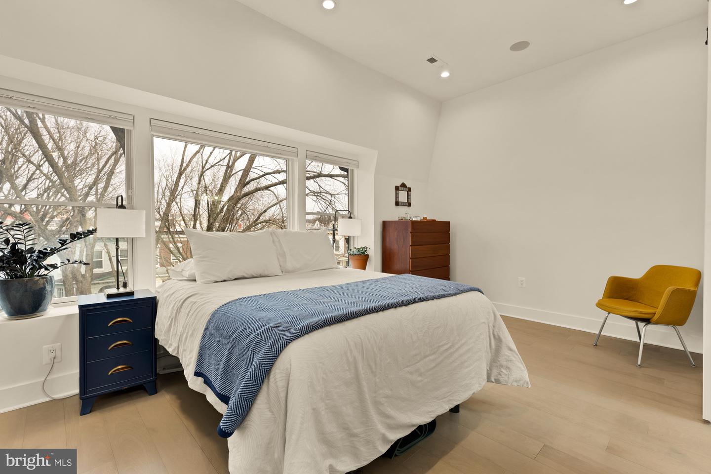 632 ROCK CREEK CHURCH RD NW #2, WASHINGTON, District Of Columbia 20010, 3 Bedrooms Bedrooms, ,2 BathroomsBathrooms,Residential,For sale,632 ROCK CREEK CHURCH RD NW #2,DCDC2249610 MLS # DCDC2249610