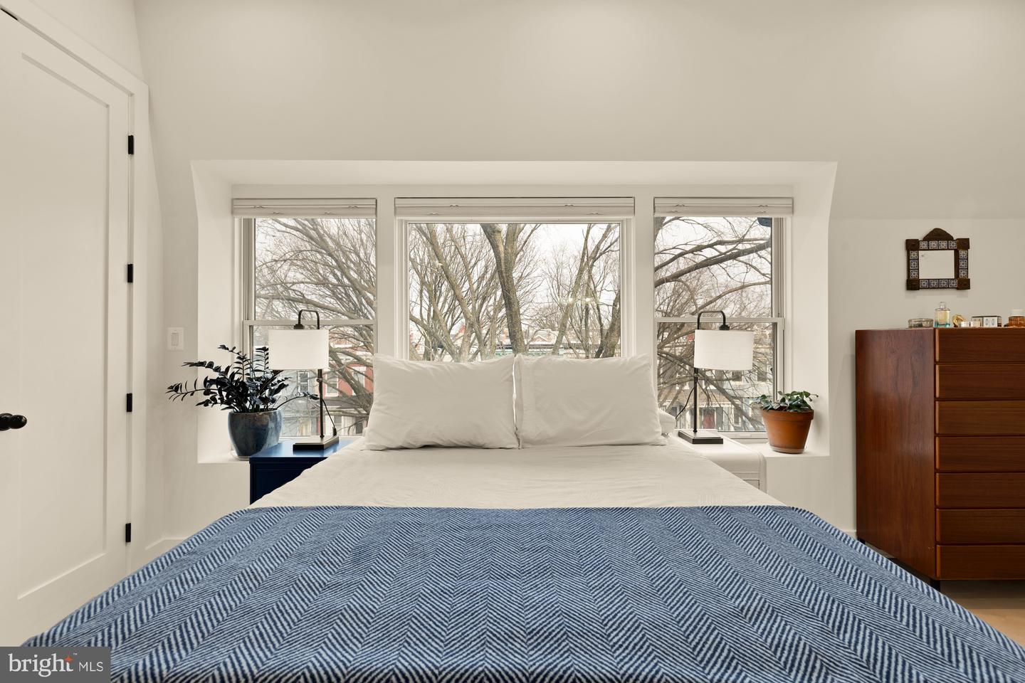 632 ROCK CREEK CHURCH RD NW #2, WASHINGTON, District Of Columbia 20010, 3 Bedrooms Bedrooms, ,2 BathroomsBathrooms,Residential,For sale,632 ROCK CREEK CHURCH RD NW #2,DCDC2249610 MLS # DCDC2249610