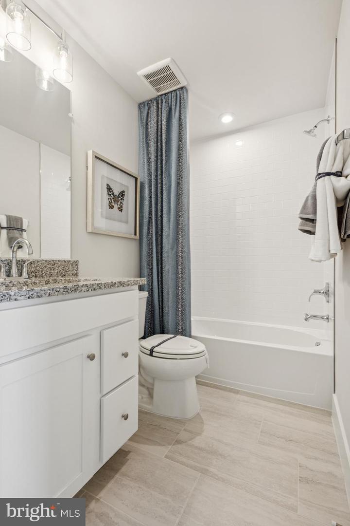 13668 COBBLE LOOP, WOODBRIDGE, Virginia 22193, 4 Bedrooms Bedrooms, ,3 BathroomsBathrooms,Residential,For sale,13668 COBBLE LOOP,VAPW2114250 MLS # VAPW2114250