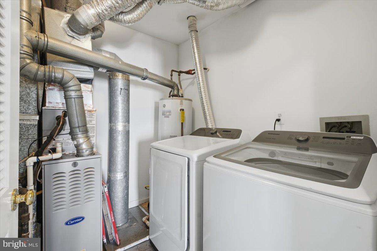 9304 WITCH HAZEL WAY, MANASSAS, Virginia 20110, 3 Bedrooms Bedrooms, 6 Rooms Rooms,2 BathroomsBathrooms,Residential,For sale,9304 WITCH HAZEL WAY,VAMN2010370 MLS # VAMN2010370