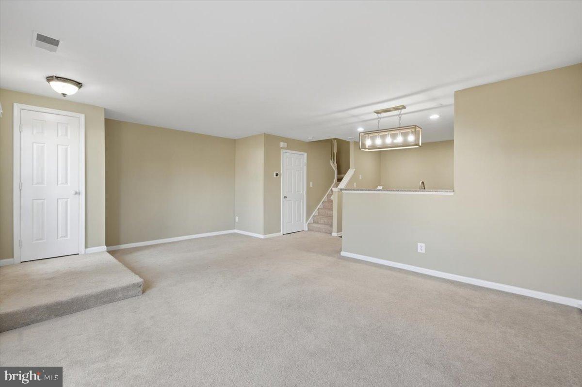 9304 WITCH HAZEL WAY, MANASSAS, Virginia 20110, 3 Bedrooms Bedrooms, 6 Rooms Rooms,2 BathroomsBathrooms,Residential,For sale,9304 WITCH HAZEL WAY,VAMN2010370 MLS # VAMN2010370