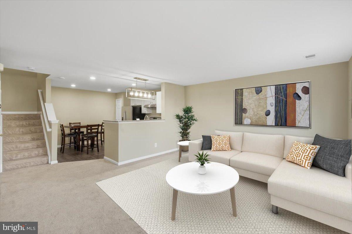 9304 WITCH HAZEL WAY, MANASSAS, Virginia 20110, 3 Bedrooms Bedrooms, 6 Rooms Rooms,2 BathroomsBathrooms,Residential,For sale,9304 WITCH HAZEL WAY,VAMN2010370 MLS # VAMN2010370