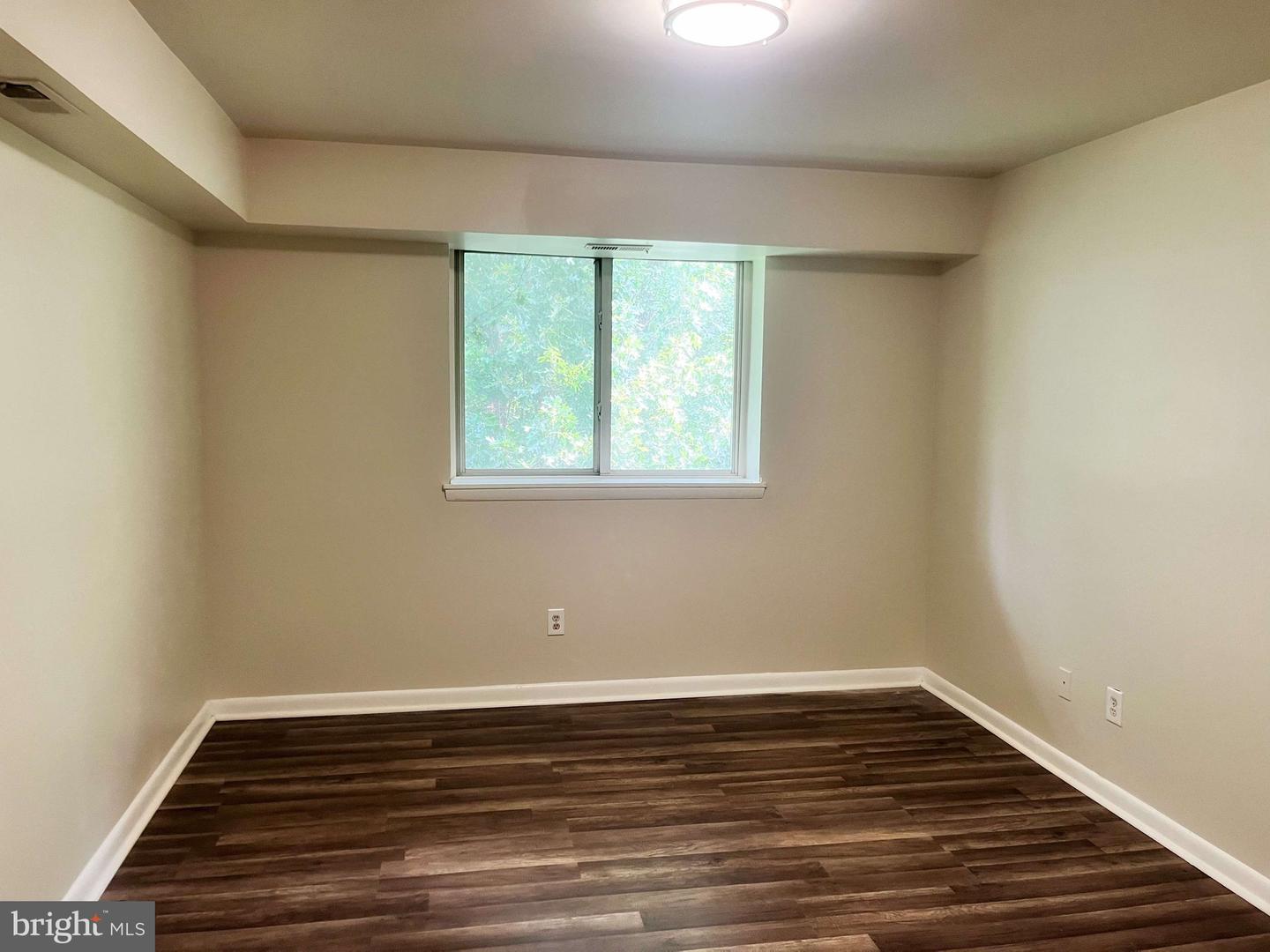 2656 BOWEN RD SE #402, WASHINGTON, District Of Columbia 20020, 2 Bedrooms Bedrooms, 3 Rooms Rooms,1 BathroomBathrooms,Residential,For sale,2656 BOWEN RD SE #402,DCDC2249624 MLS # DCDC2249624