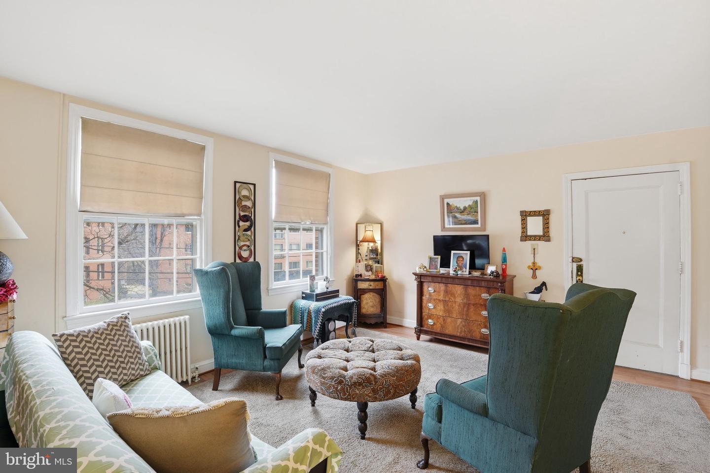 2712 ORDWAY ST NW #4, WASHINGTON, District Of Columbia 20008, 1 Bedroom Bedrooms, ,1 BathroomBathrooms,Residential,For sale,2712 ORDWAY ST NW #4,DCDC2249634 MLS # DCDC2249634