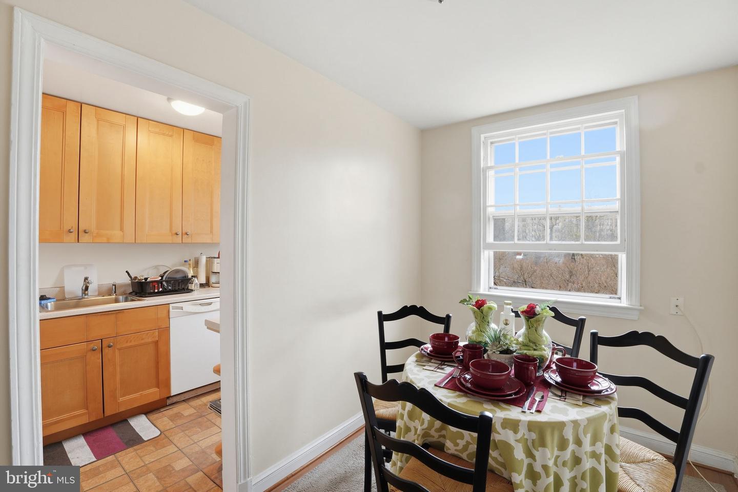 2712 ORDWAY ST NW #4, WASHINGTON, District Of Columbia 20008, 1 Bedroom Bedrooms, ,1 BathroomBathrooms,Residential,For sale,2712 ORDWAY ST NW #4,DCDC2249634 MLS # DCDC2249634