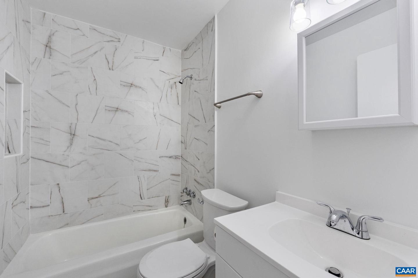 133 HESSIAN HILLS CIR #1, CHARLOTTESVILLE, Virginia 22901, 2 Bedrooms Bedrooms, ,1 BathroomBathrooms,Residential,For sale,133 HESSIAN HILLS CIR #1,674125 MLS # 674125