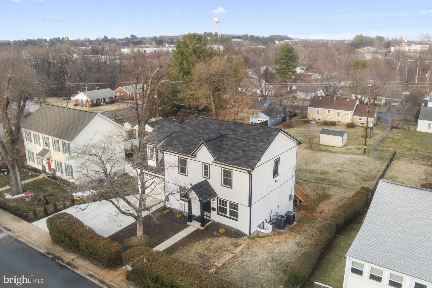 305 WINE STREET, CULPEPER, Virginia 22701, 5 Bedrooms Bedrooms, ,3 BathroomsBathrooms,Residential,For sale,305 WINE STREET,VACU2012908 MLS # VACU2012908