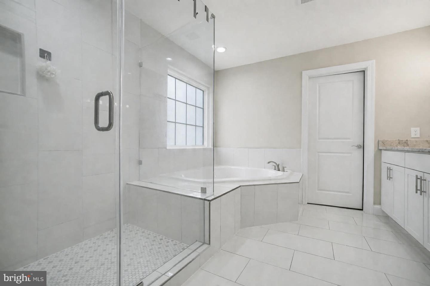 118 ACKERMAN LN, RUTHER GLEN, Virginia 22546, 5 Bedrooms Bedrooms, 9 Rooms Rooms,3 BathroomsBathrooms,Residential,For sale,118 ACKERMAN LN,VACV2009682 MLS # VACV2009682