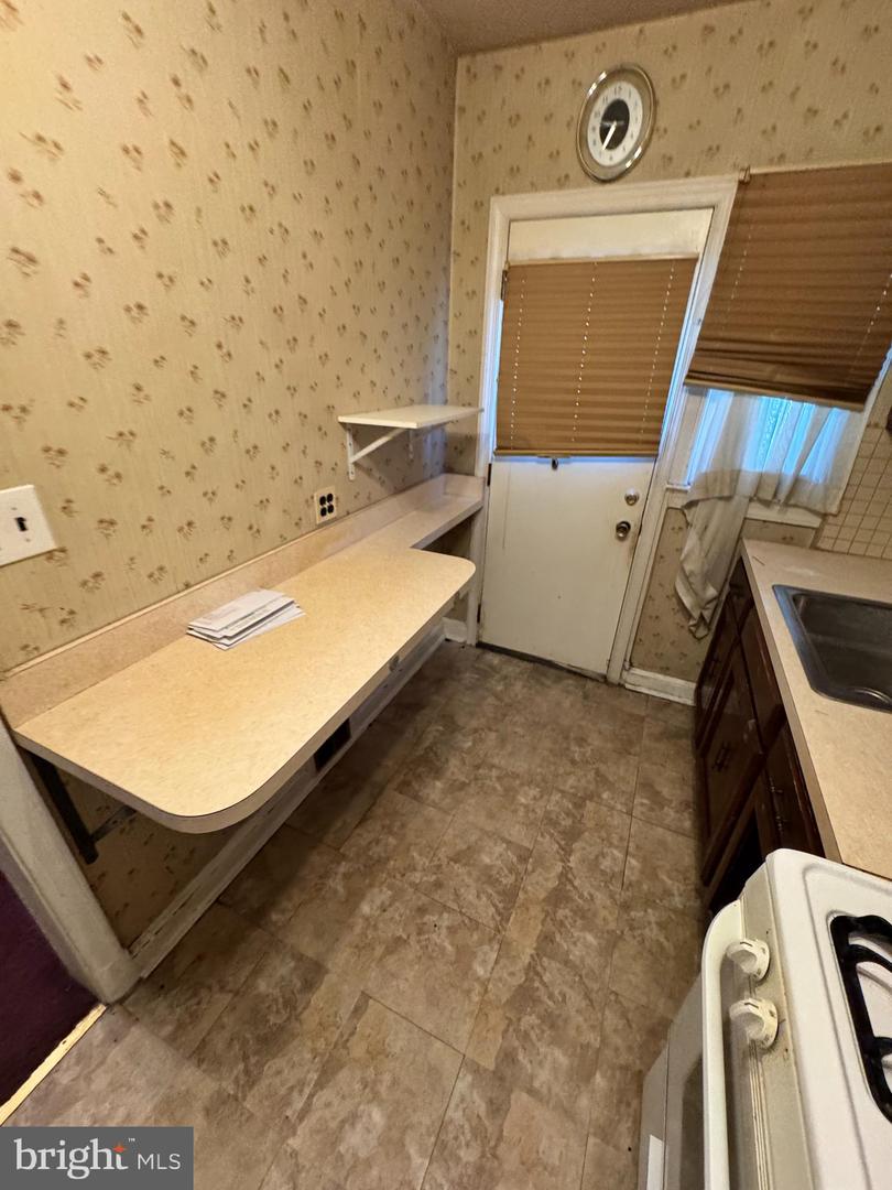 44 CRITTENDEN ST NE, WASHINGTON, District Of Columbia 20011, 3 Bedrooms Bedrooms, ,2 BathroomsBathrooms,Residential,For sale,44 CRITTENDEN ST NE,DCDC2249680 MLS # DCDC2249680